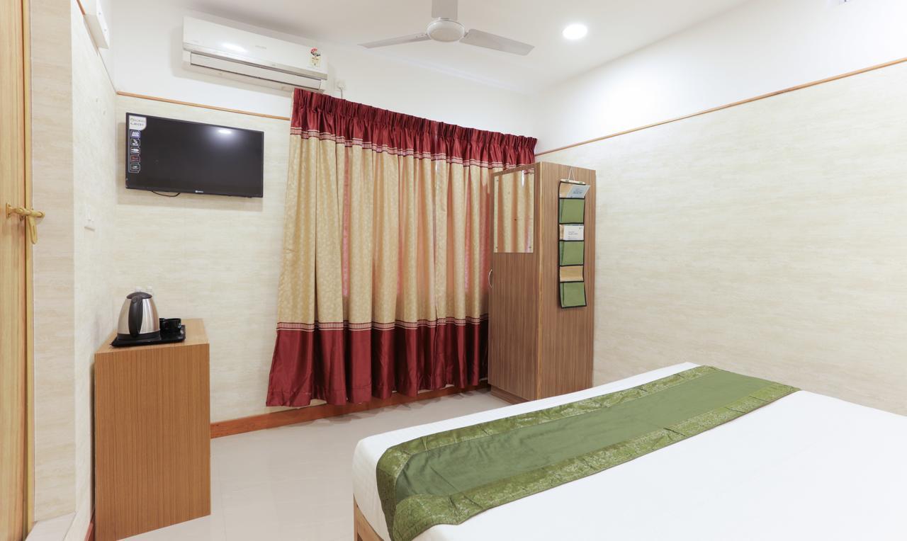 Heaven Gardens Hotel Kochi Eksteriør billede