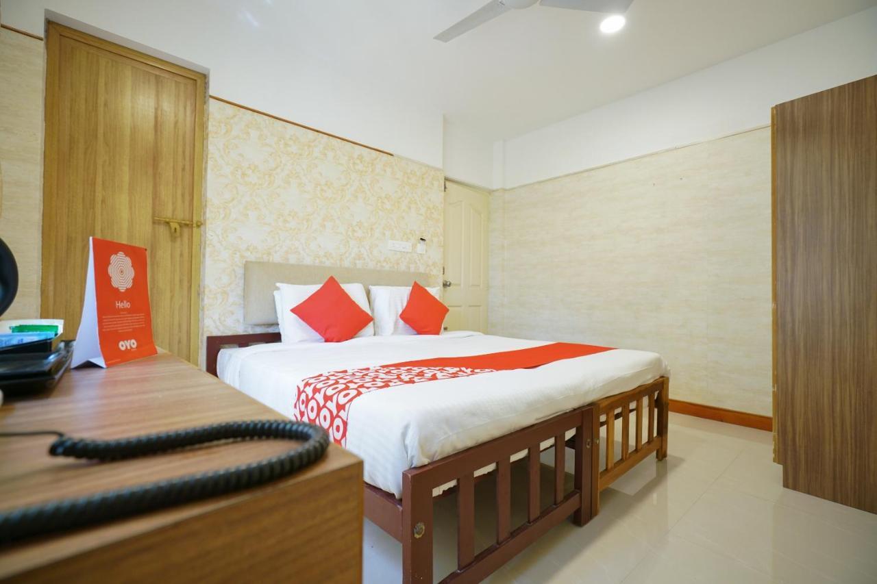 Heaven Gardens Hotel Kochi Eksteriør billede
